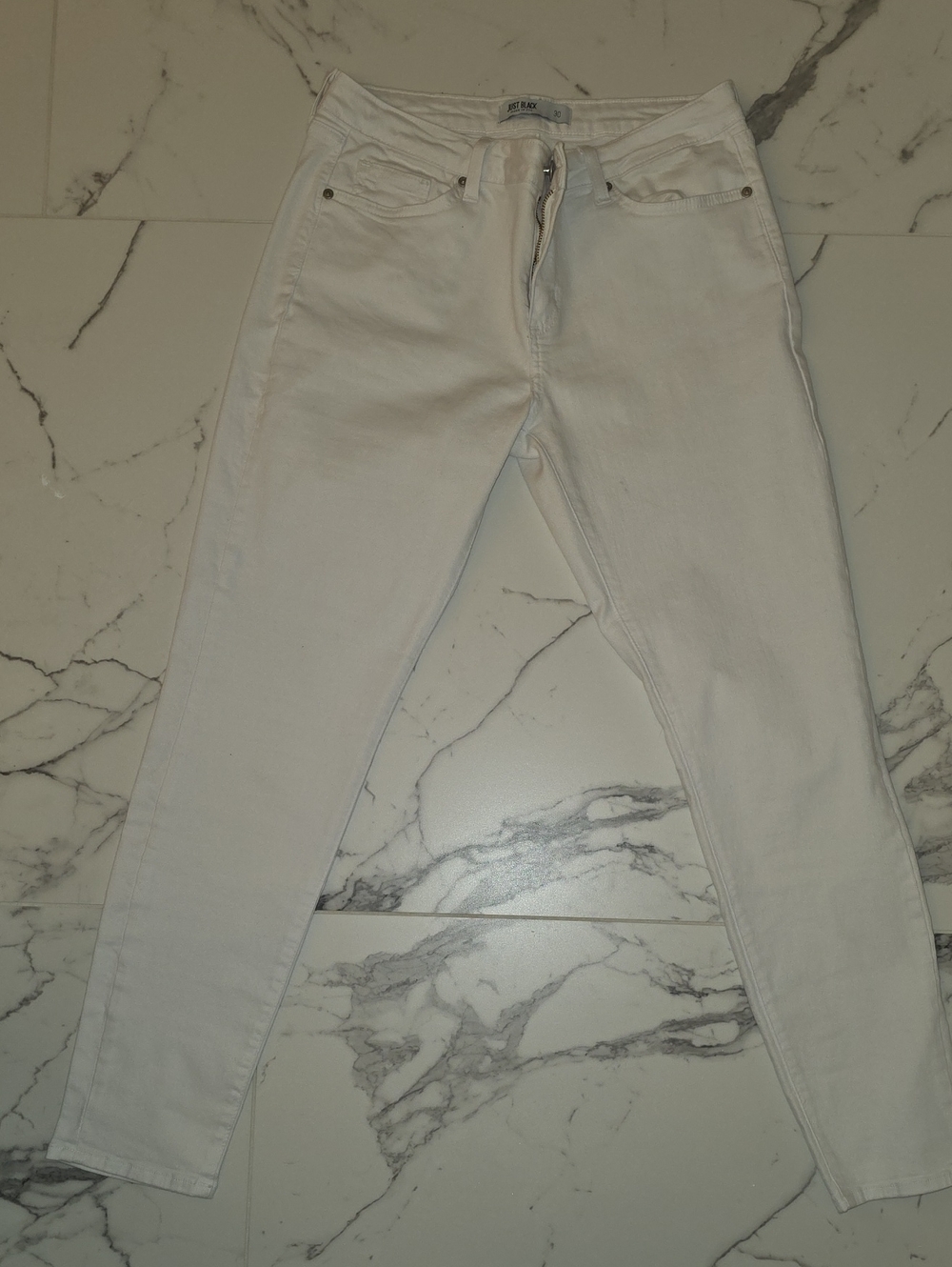 Just Black Women’s White Ankle Skinny Jeans